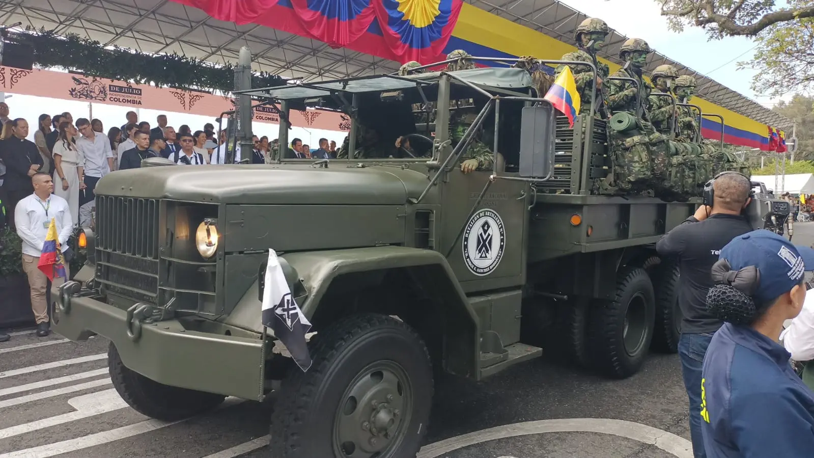 «A partir del 7 de agosto volveremos a tener presidente»: Federico Gutiérrez en el Desfile del 20 de Julio 2 WhatsApp Image 2026 07 20 at 9.47.50 AM1