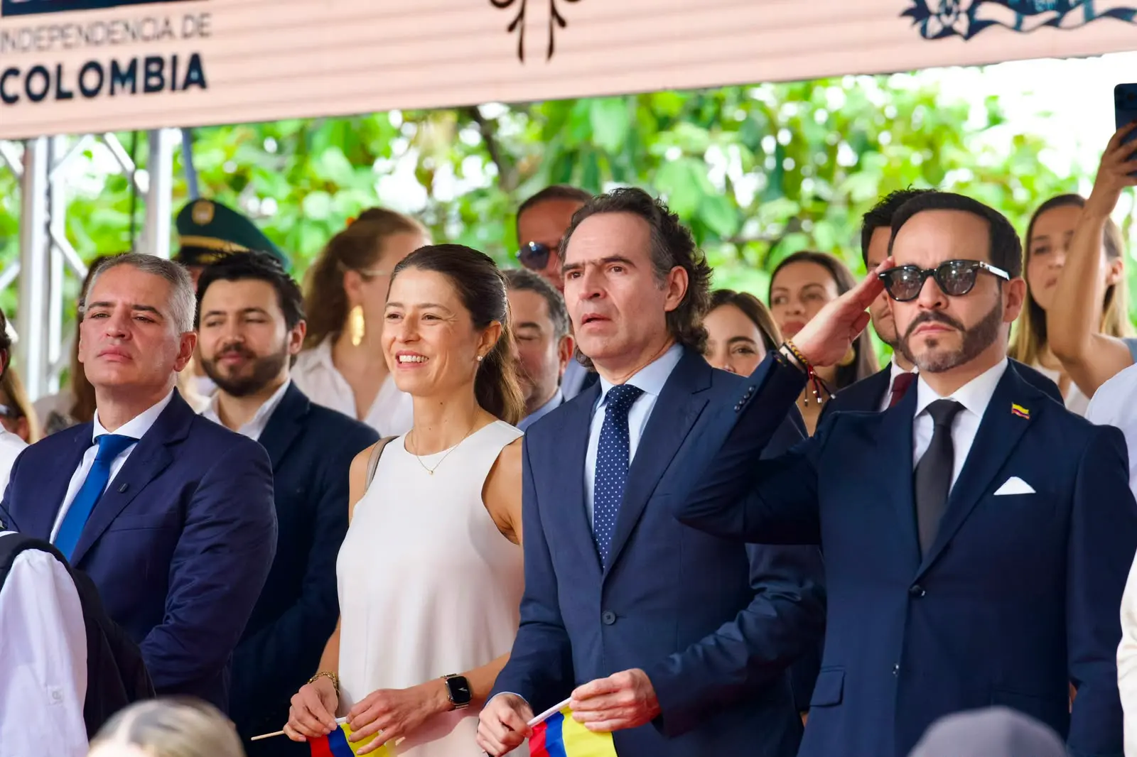 «A partir del 7 de agosto volveremos a tener presidente»: Federico Gutiérrez en el Desfile del 20 de Julio 1 WhatsApp Image 2026 07 20 at 9.50.53 AM1