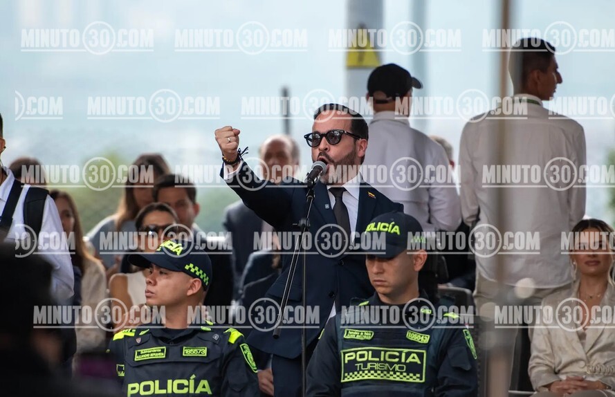 La seguridad, el orden y las regiones serán protagonistas de «La Patria Milagro»: Abelardo de La Espriella 3 abelardo med1