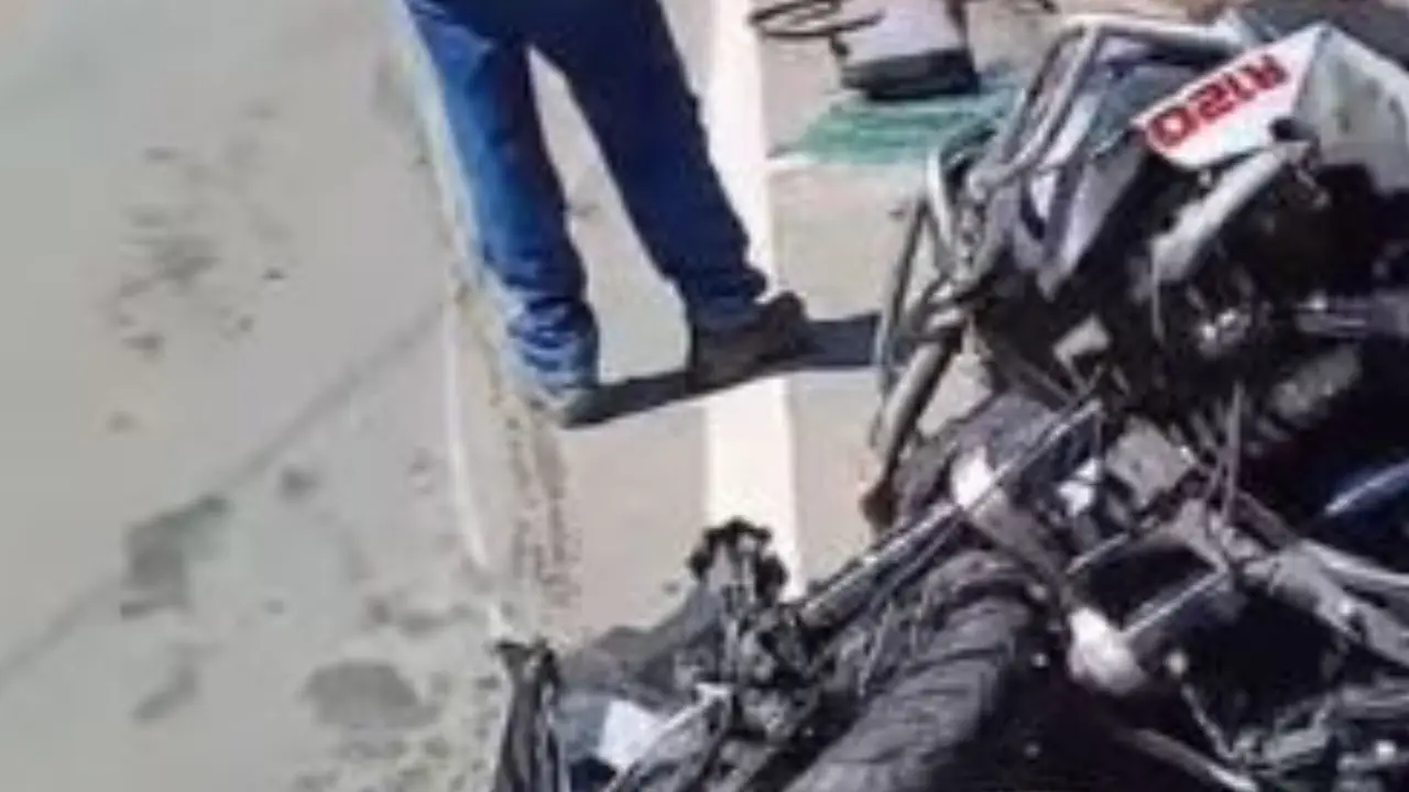 ¡Tragedia en la vía! Motociclista murió tras violento choque contra un motocarro en Antioquia