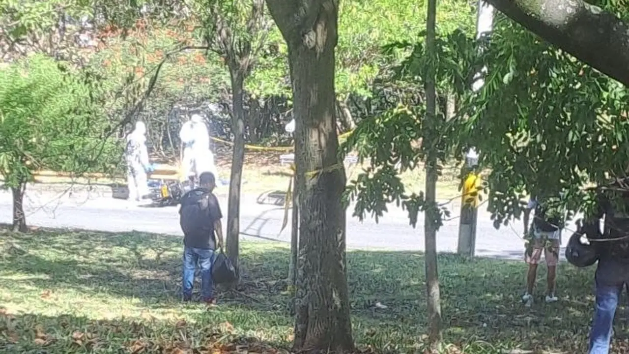 Tragedia en la vía al Túnel de Occidente: muere motociclista y reportan cierre total a la altura de Blanquizal