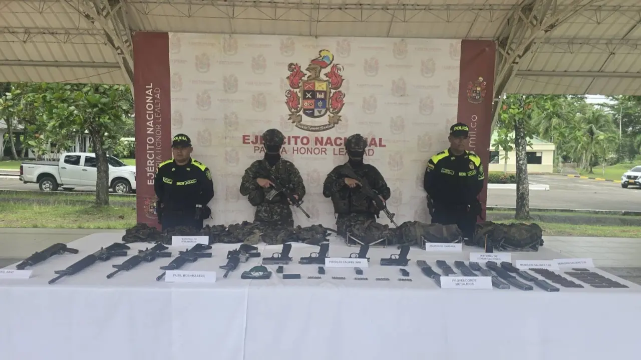 Les bajaron la caleta al Clan del Golfo: hallan fusiles, minas y explosivos en Turbo