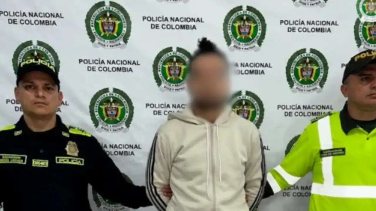Habría usado una camioneta para arrollar a cuatro personas en Antioquia: lo enviaron a la cárcel 1 Habría usado una camioneta para arrollar a cuatro personas en Antioquia: lo enviaron a la cárcel