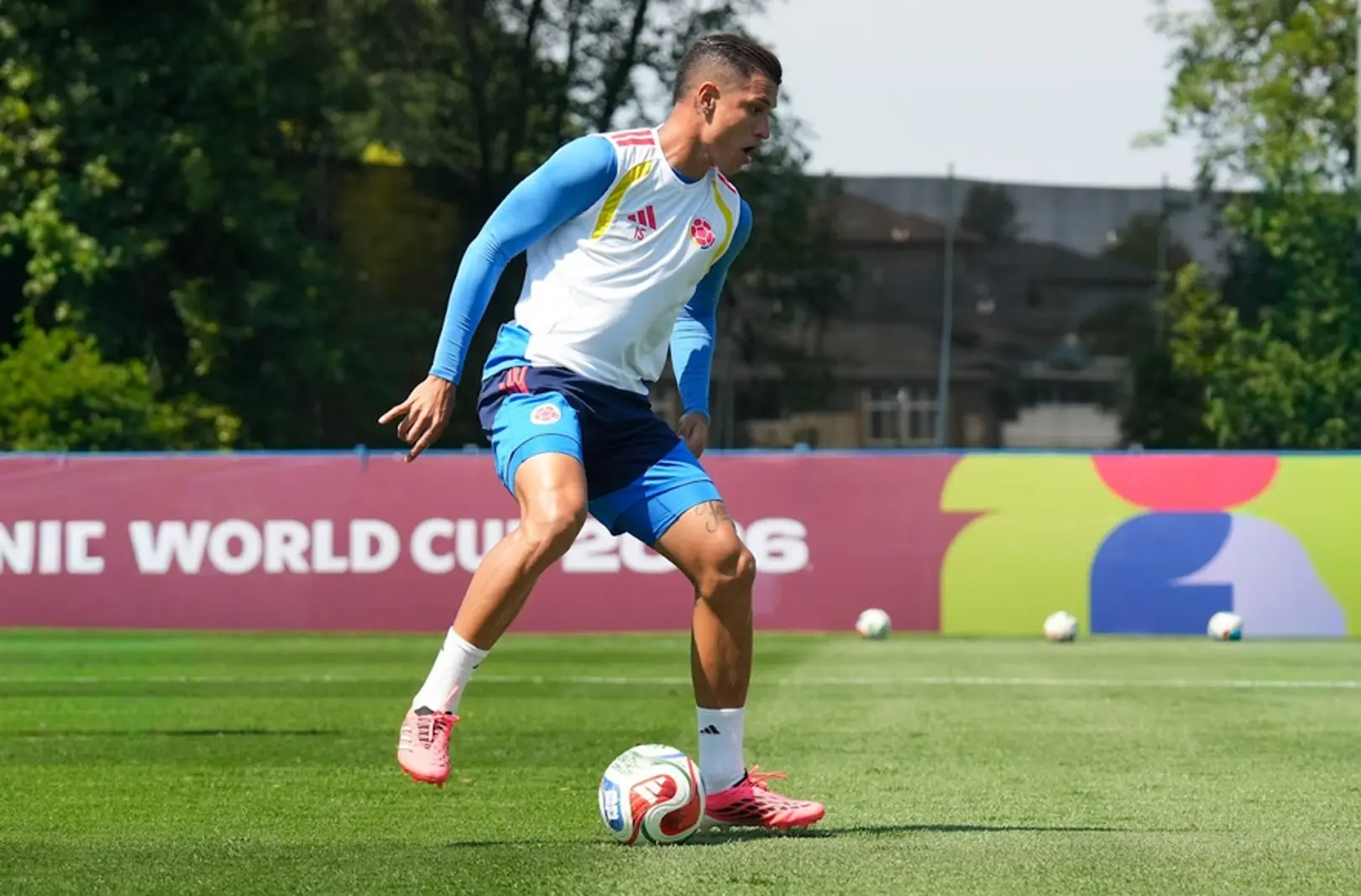 «Todos estamos pensando en Suiza»: la Selección Colombia afina su estrategia para los octavos de final 5 col suiza entrena5