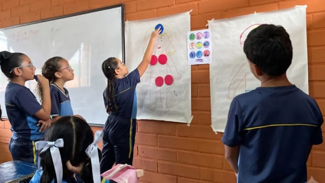 ¡Desde el jardín les enseñan a decir 'no'! Bello impulsa estrategia para prevenir la violencia sexual