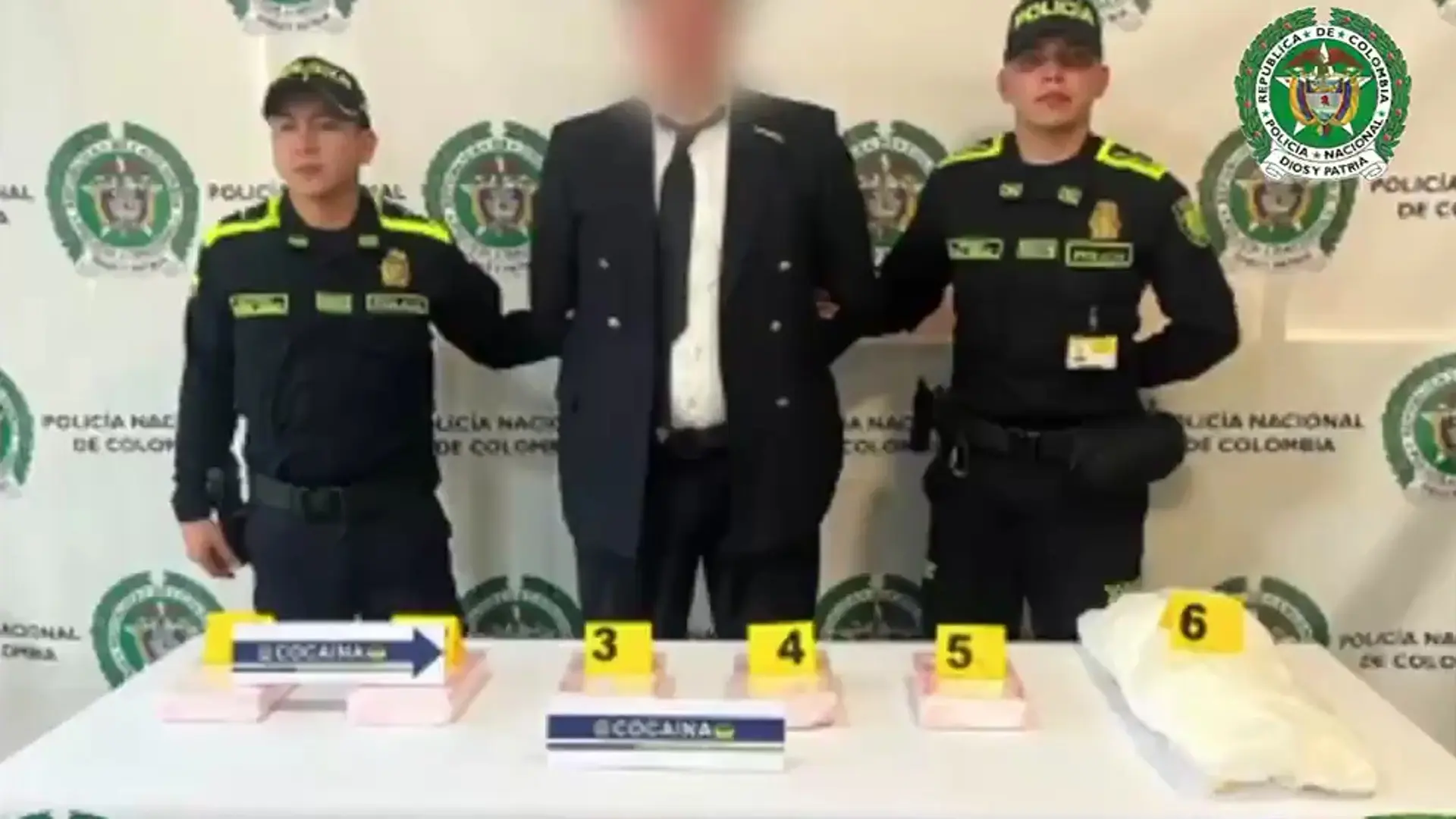 Cayó «falso piloto» extranjero en Bogotá: Iba para España cargado con cocaína 5 falso piloto5