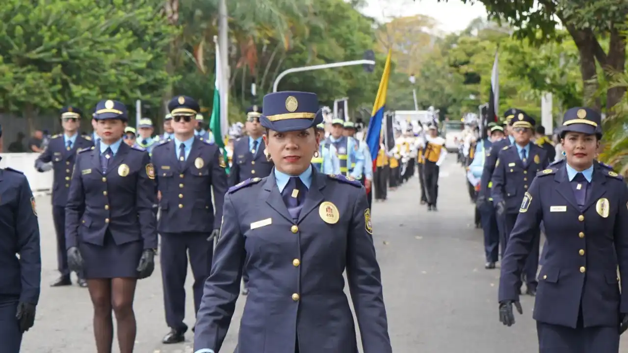 ¡Medellín se llena de orgullo patrio! Todo listo para el gran desfile militar del 20 de julio 3 ¡Medellín se llena de orgullo patrio! Todo listo para el gran desfile militar del 20 de julio