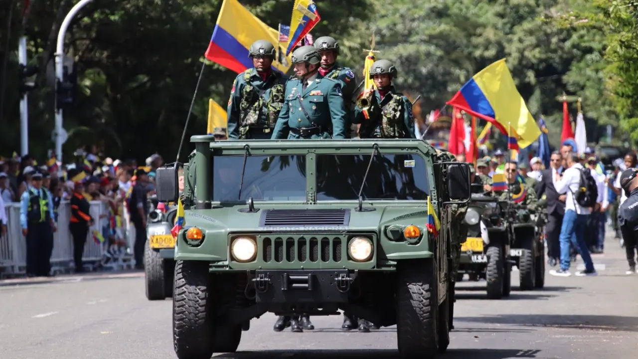 ¡Medellín se llena de orgullo patrio! Todo listo para el gran desfile militar del 20 de julio 5 ¡Medellín se llena de orgullo patrio! Todo listo para el gran desfile militar del 20 de julio