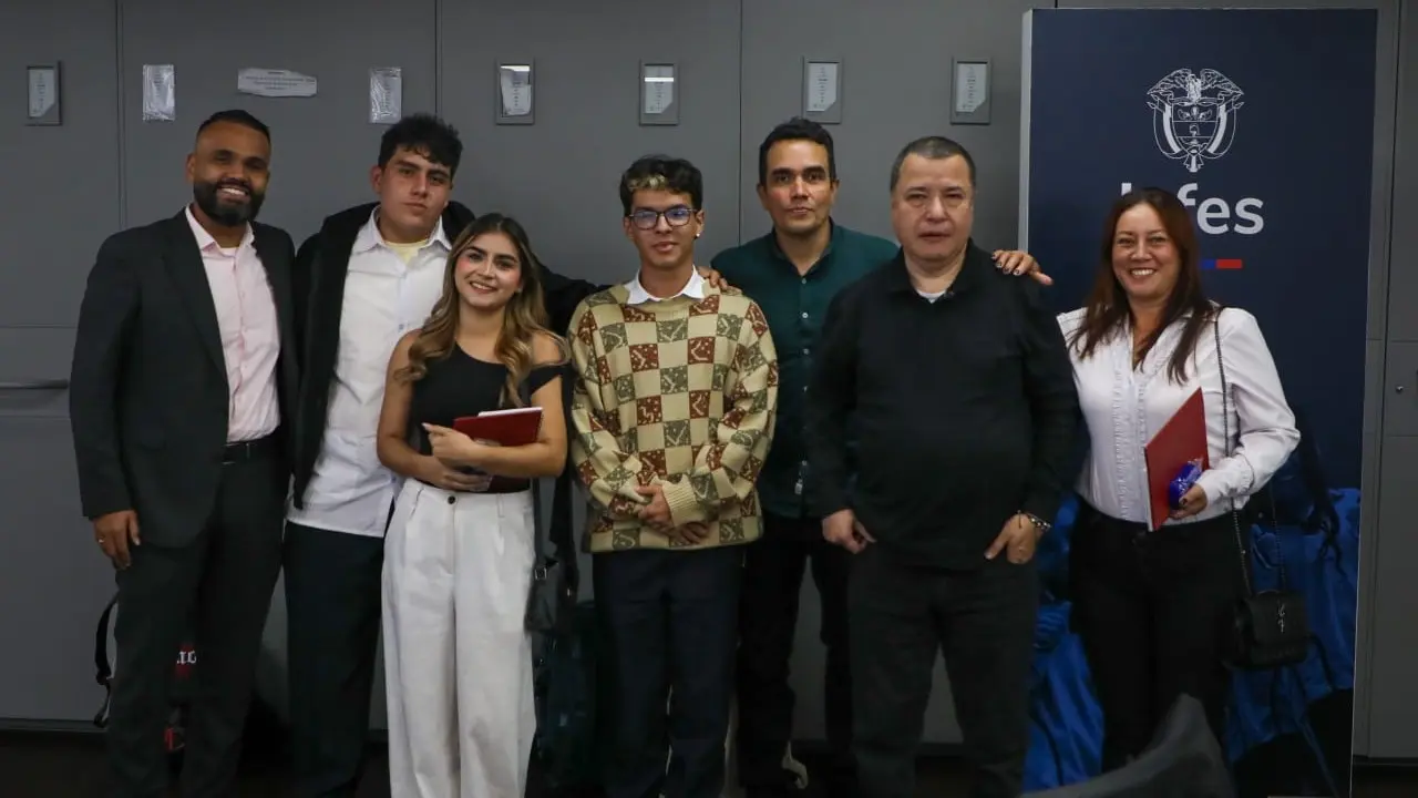 ¡Gracias a las gestiones del Icfes! Estudiantes de dos colegios de Santander podrán presentar el Saber 11 Calendario A este domingo 2 icfes giron