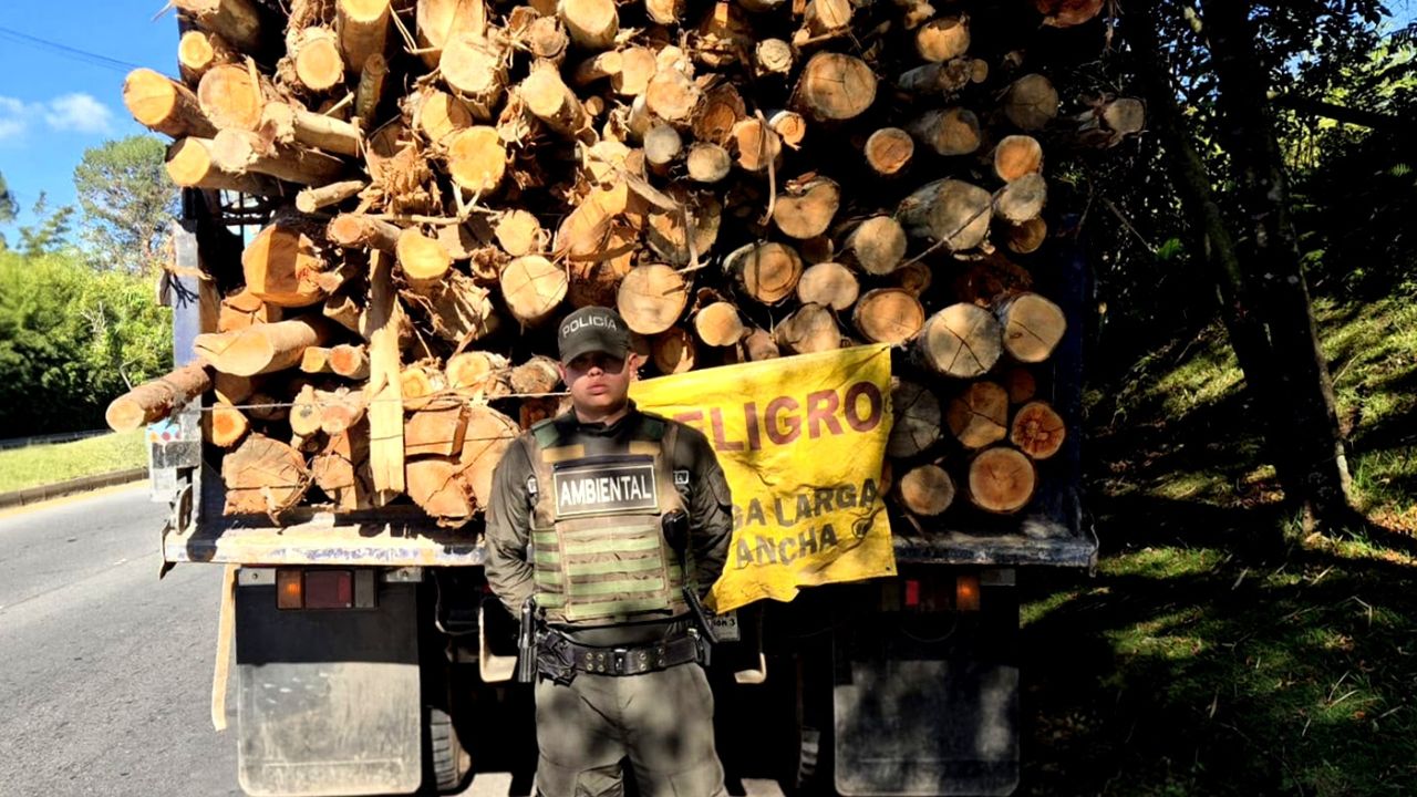 Les dañaron el negocio: seis capturados y maquinaria destruida en operativo contra la minería ilegal en Antioquia 4 Les dañaron el negocio: seis capturados y maquinaria destruida en operativo contra la minería ilegal en Antioquia