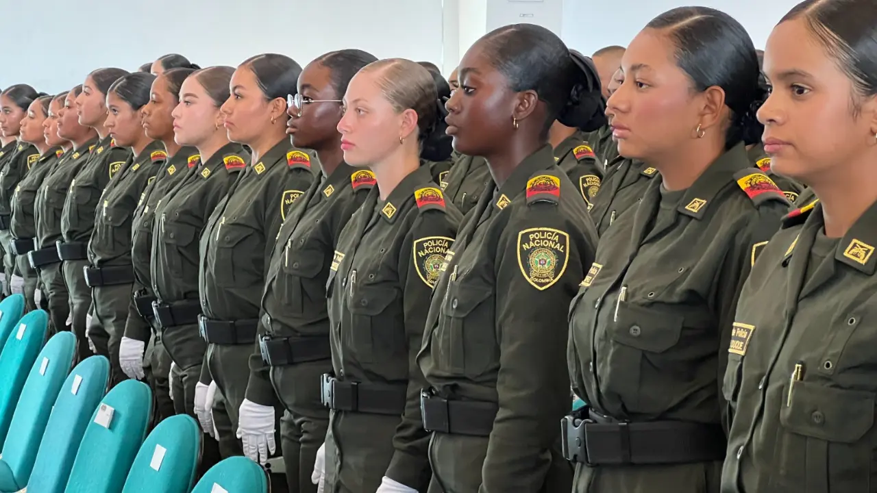 ¡Más policías en las calles! 69 nuevos auxiliares apoyarán la seguridad en Antioquia 2 ¡Más policías en las calles! 69 nuevos auxiliares apoyarán la seguridad en Antioquia