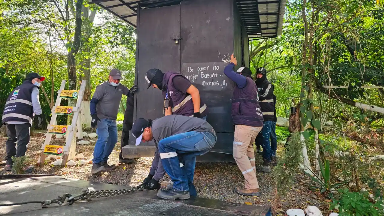 ¡No dieron tregua! Operativos en Bello dejaron capturas, armas incautadas y recuperación de espacio público 2 Los operativos en Bello dejaron dos capturados, tres armas de fuego fuera de circulación, recuperación de espacio público y acciones preventivas en instituciones educativas.