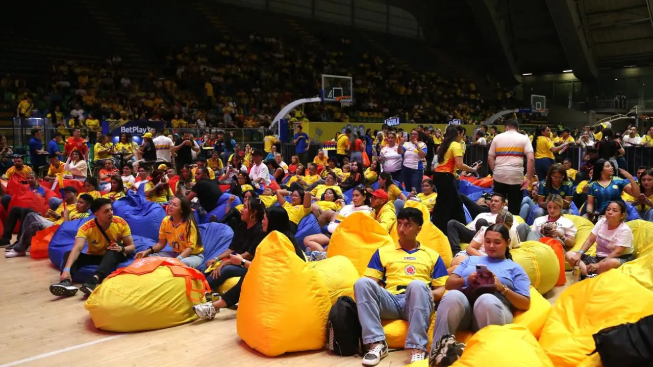 ¡La fiesta sigue! Medellín volverá a vibrar con pantallas gigantes para apoyar a Colombia 2 ¡La fiesta sigue! Medellín volverá a vibrar con pantallas gigantes para apoyar a Colombia