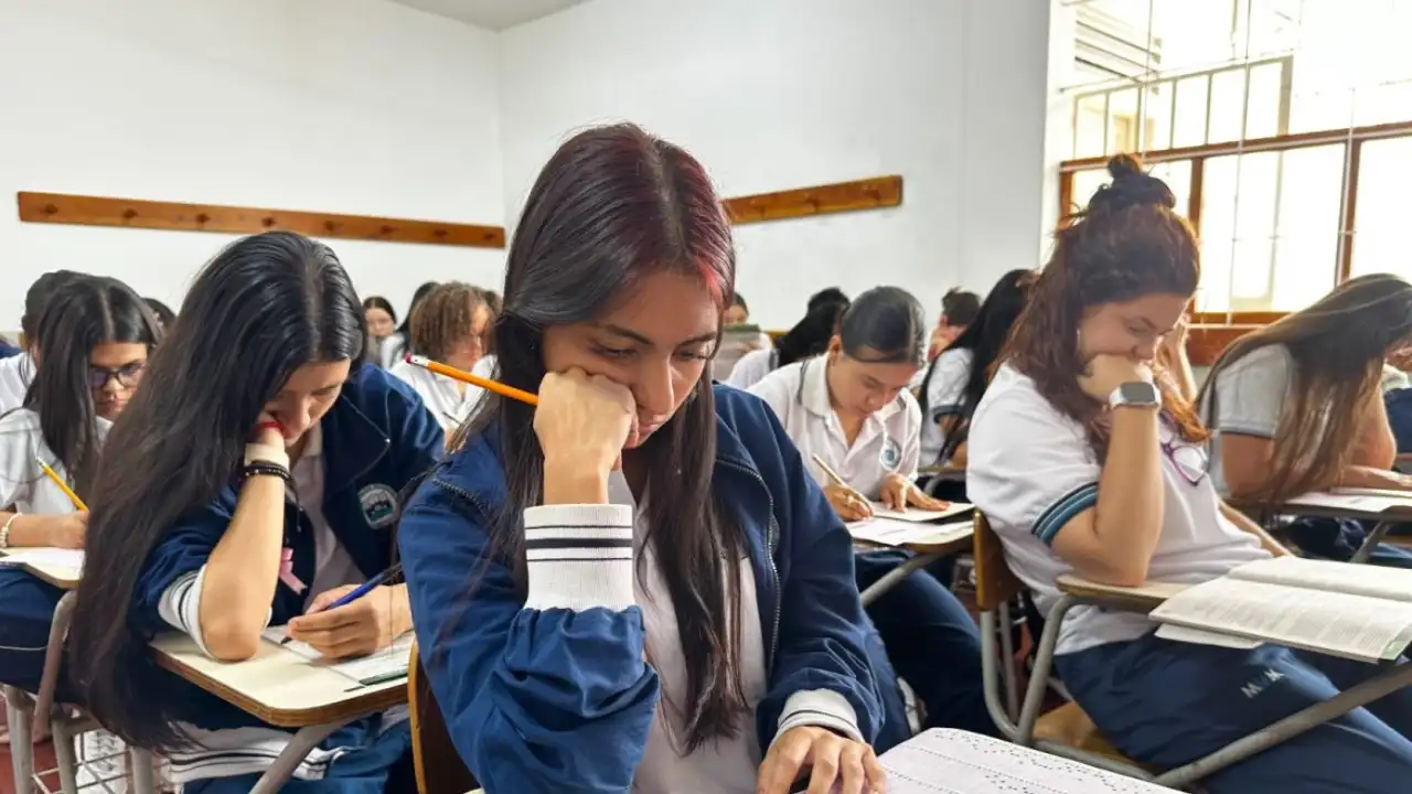 Más de 19 mil estudiantes de Medellín presentarán las Pruebas Saber 11 este domingo 3 Más de 19 mil estudiantes de Medellín presentarán las Pruebas Saber 11 este domingo