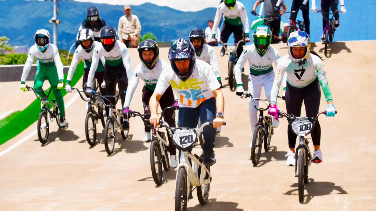 ¡Quedó una nota! Medellín estrenó la renovada pista de Mariana Pajón 1 ¡Quedó una nota! Medellín estrenó la renovada pista de Mariana Pajón