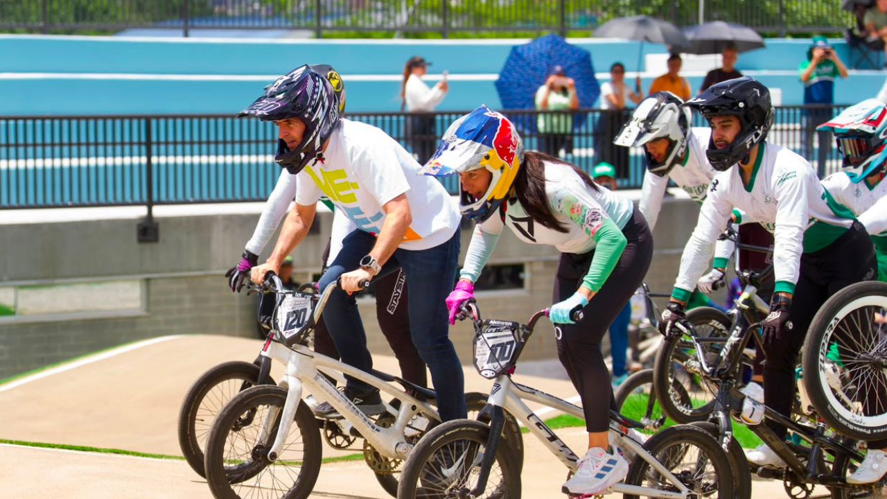 ¡Quedó una nota! Medellín estrenó la renovada pista de Mariana Pajón