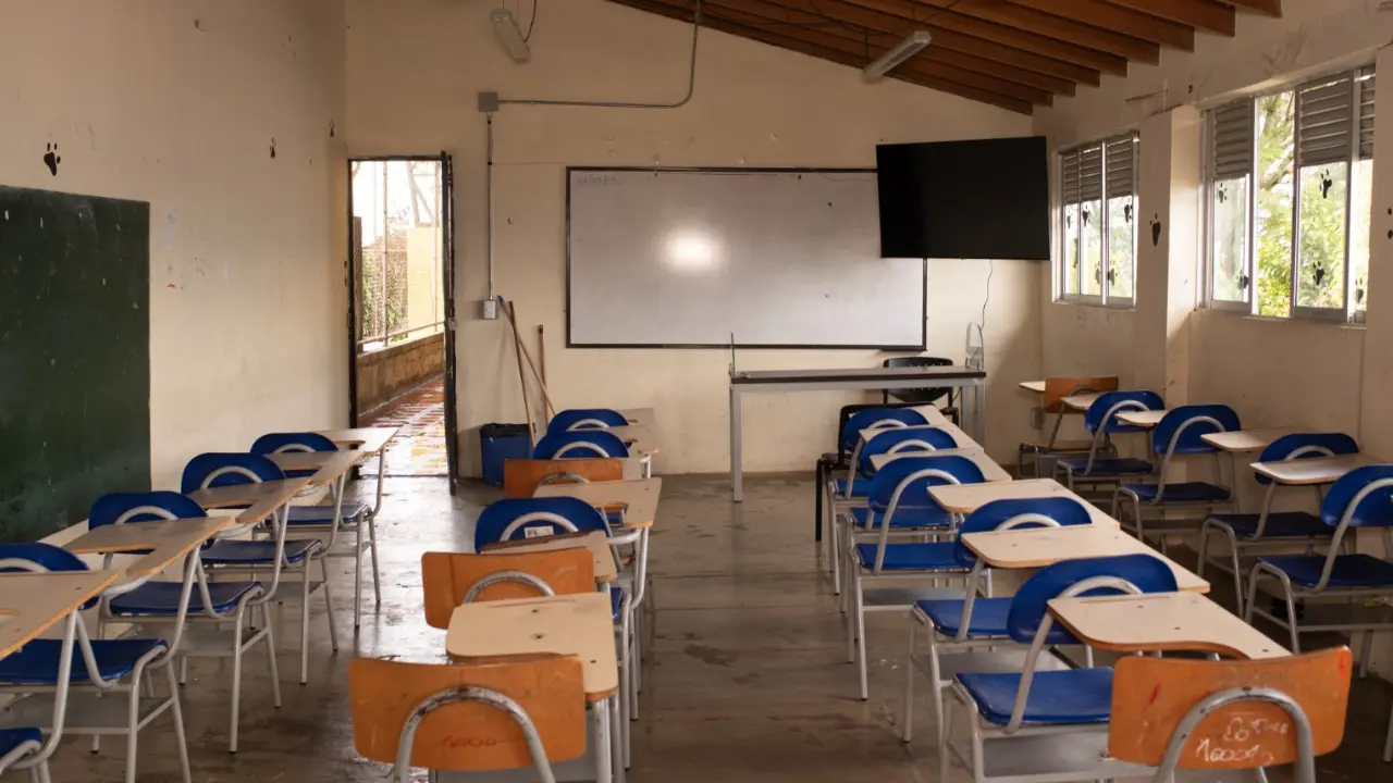 ¡Se viene la remodelación! 69 colegios de Medellín estrenarán espacios renovados 1 ¡Se viene la remodelación! 69 colegios de Medellín estrenarán espacios renovados