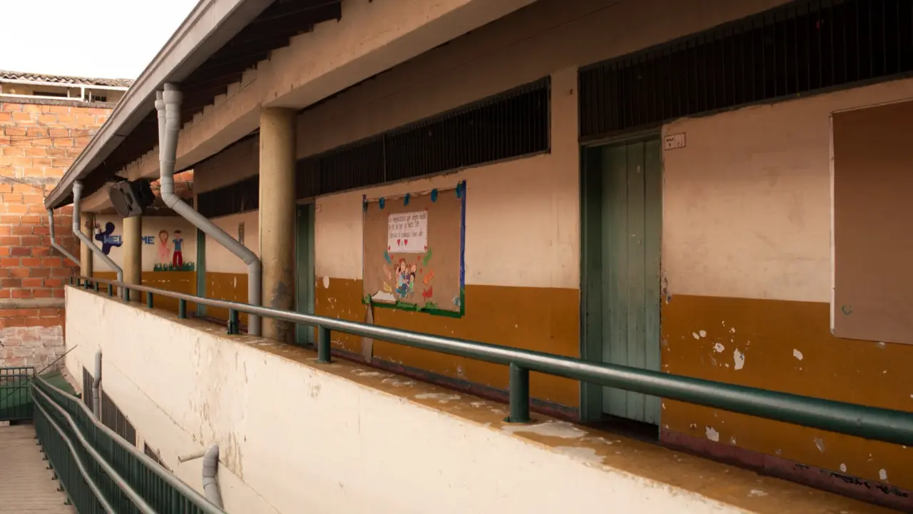 ¡Se viene la remodelación! 69 colegios de Medellín estrenarán espacios renovados 4 ¡Se viene la remodelación! 69 colegios de Medellín estrenarán espacios renovados
