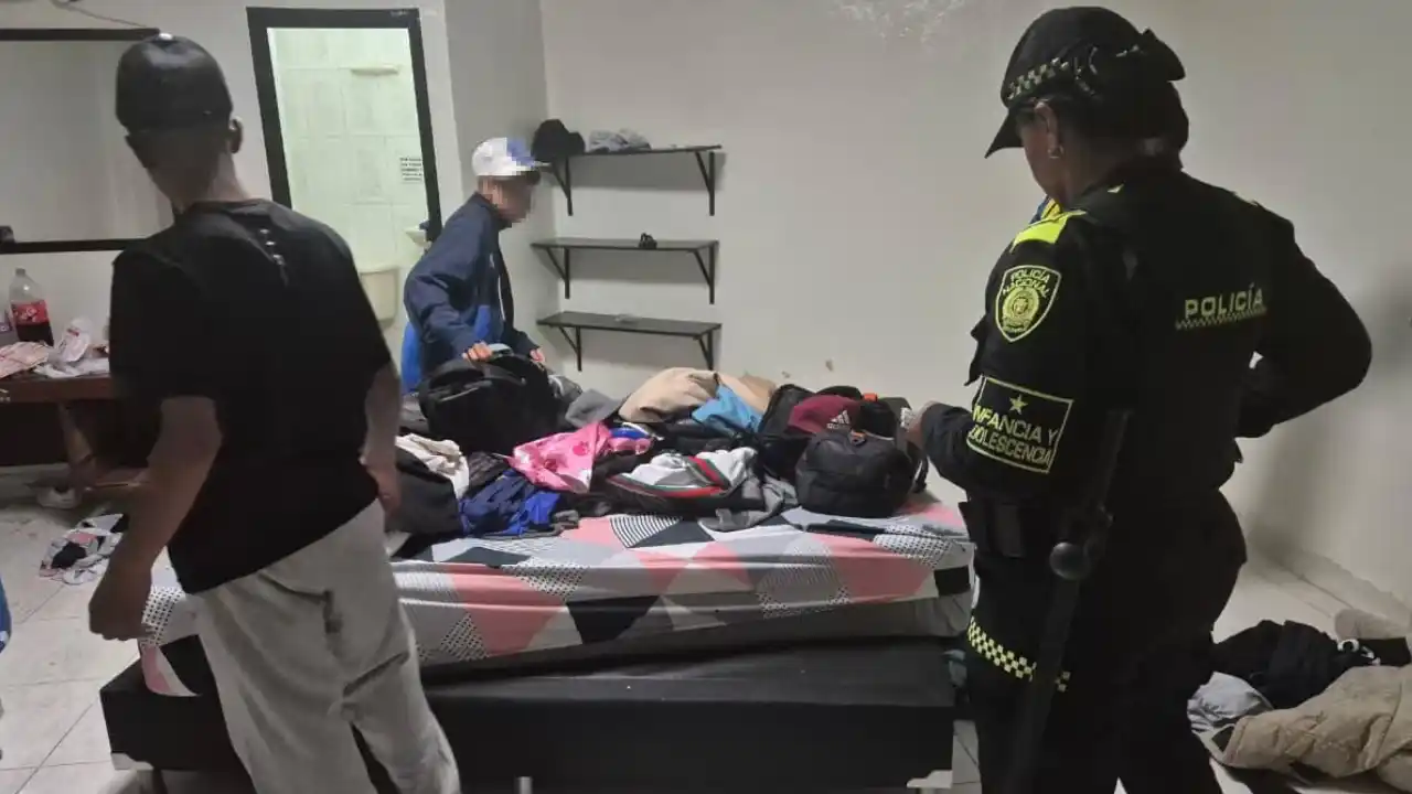 Rescatan en Medellín a tres adolescentes hallados solos en un hotel del centro