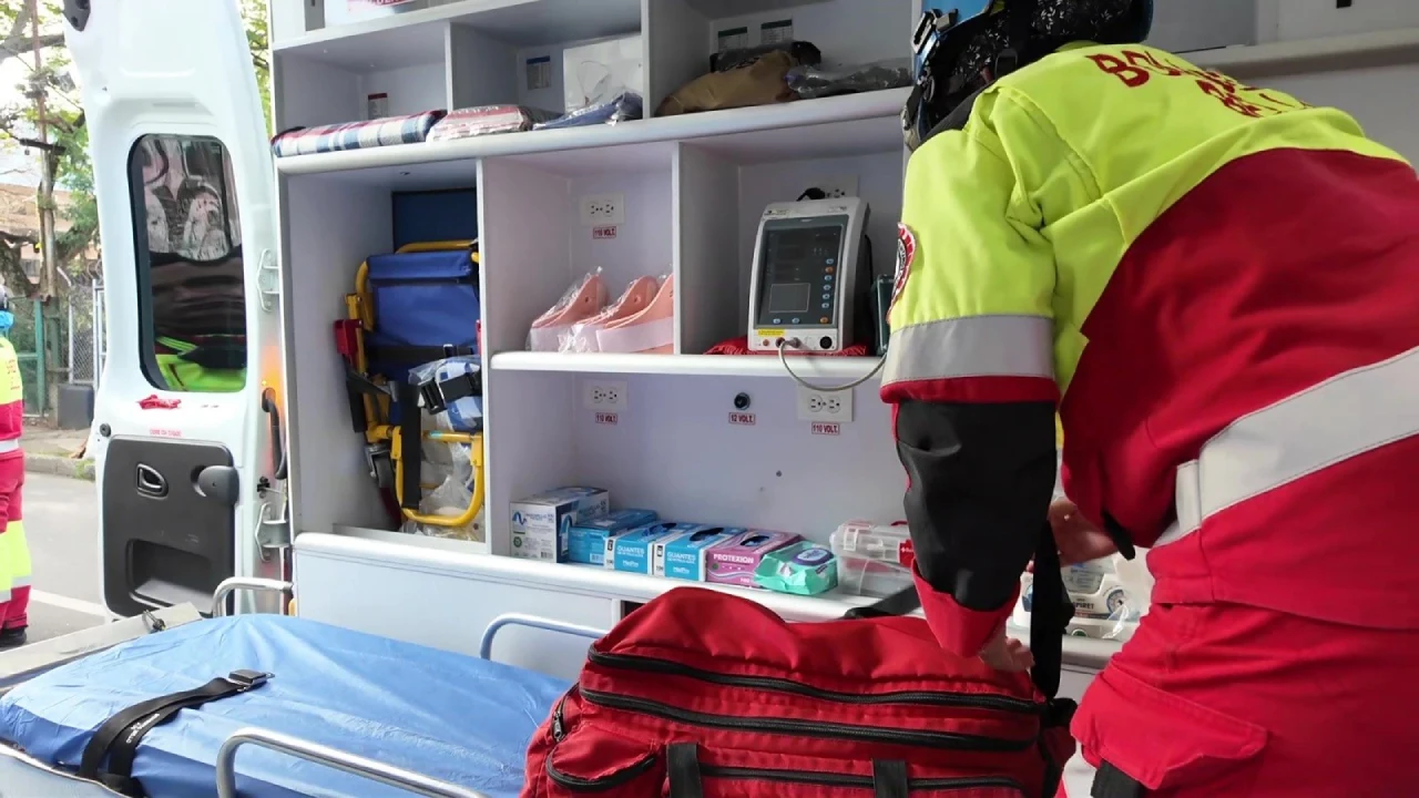 Bello fortalece su sistema de urgencias médicas con nuevas ambulancias y personal especializado 1 2 Bello fortalece su sistema de urgencias medicas con nuevas ambulancias y personal especializado