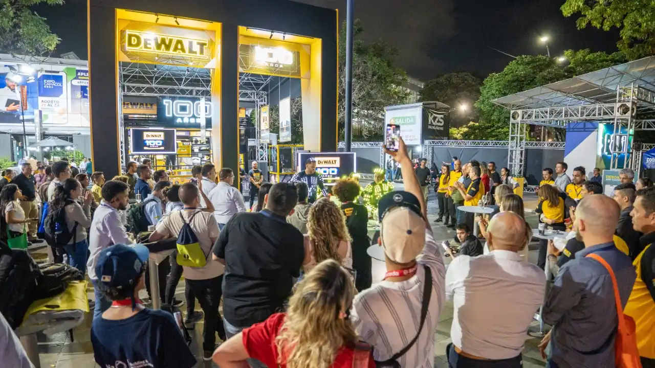 ¡Medellín se llena de inversionistas! Arranca la feria Expocamacol con más de 50 mil visitantes 2 ¡Medellín se llena de inversionistas! Arranca la feria Expocamacol con más de 50 mil visitantes