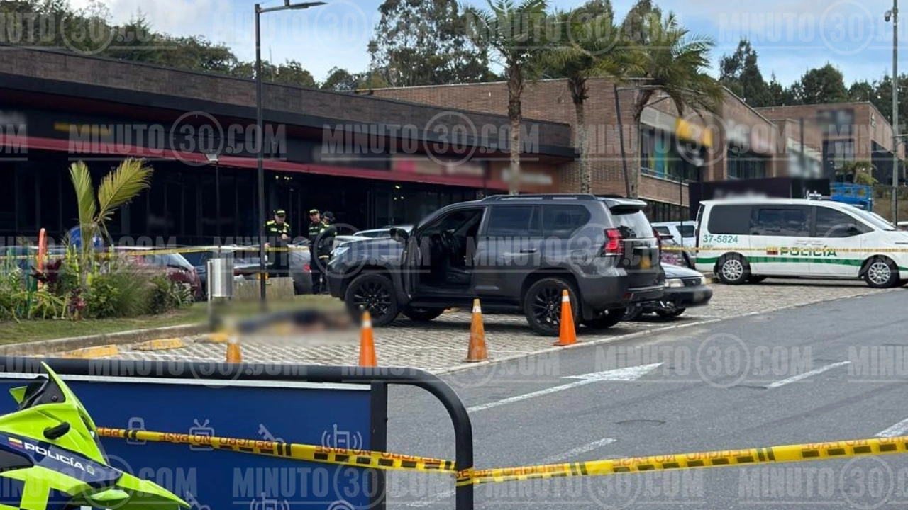 Asesinaron a un hombre que recién se bajaba de una camioneta blindada en Las Palmas