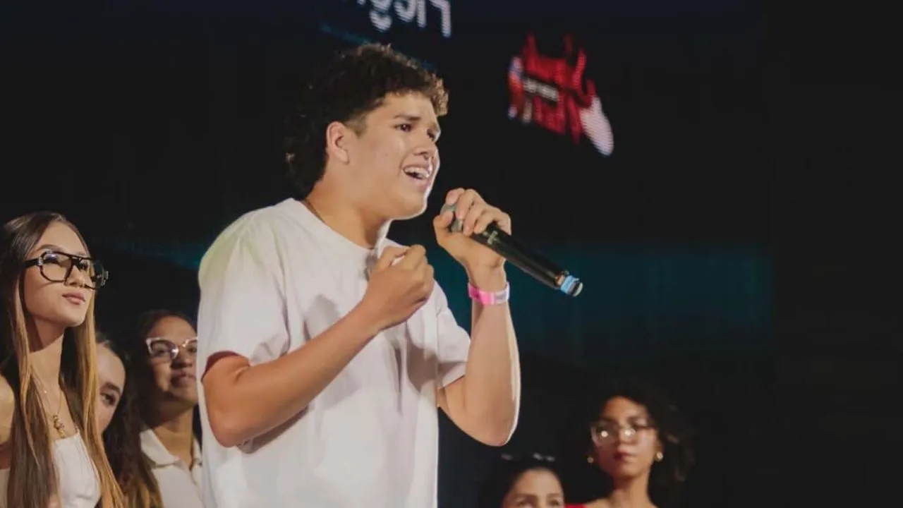 ¡Medellín se puso la camiseta! Superconcierto dejó $6.000 millones y toneladas de ayudas para damnificados 2 ¡Medellín se puso la camiseta! Superconcierto dejó $6.000 millones y toneladas de ayudas para damnificados