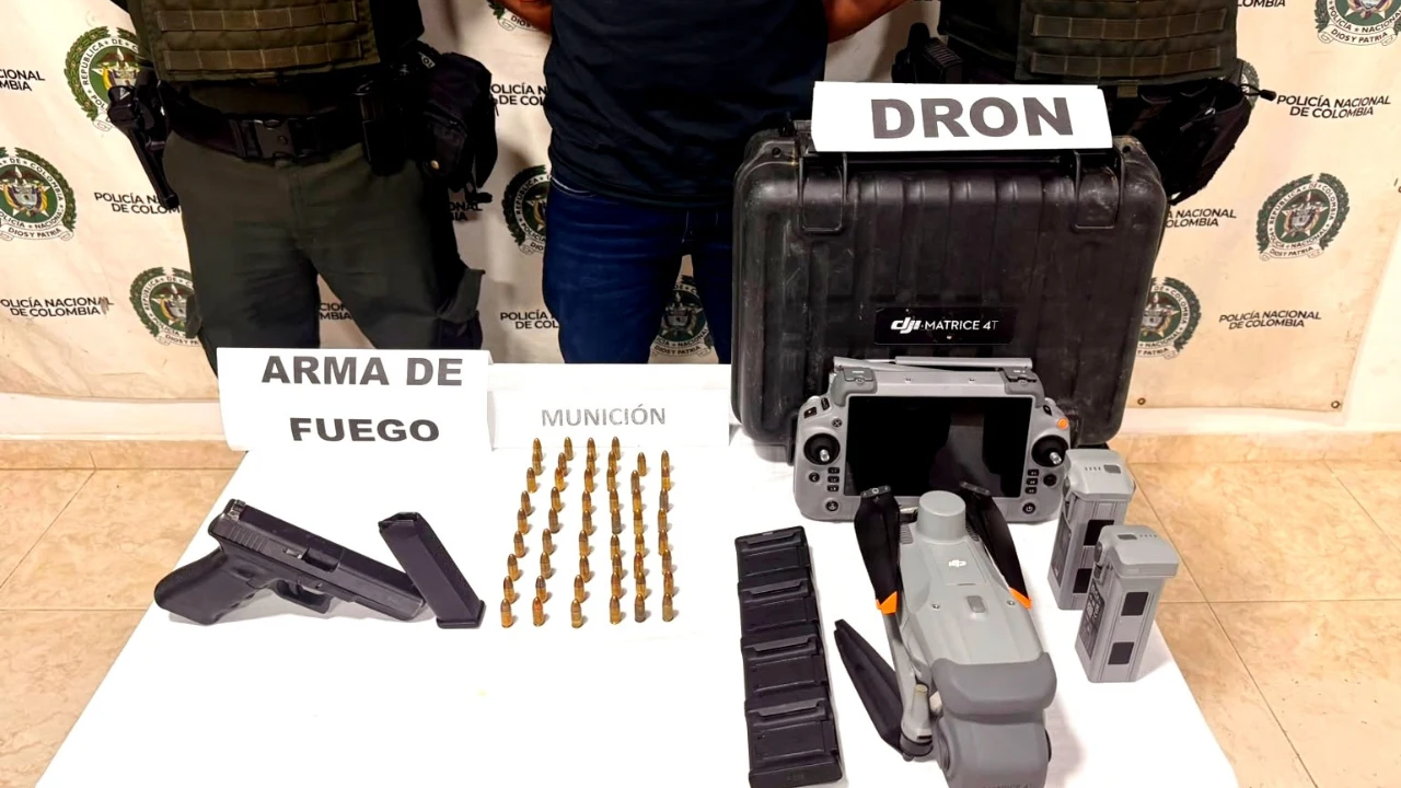 ¡No iba precisamente de paseo! Capturan a hombre con una pistola y un dron en Segovia 1 ¡No iba precisamente de paseo! Capturan a hombre con una pistola y un dron en Segovia