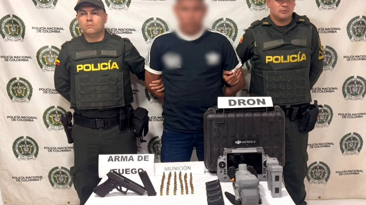 ¡No iba precisamente de paseo! Capturan a hombre con una pistola y un dron en Segovia 2 ¡No iba precisamente de paseo! Capturan a hombre con una pistola y un dron en Segovia
