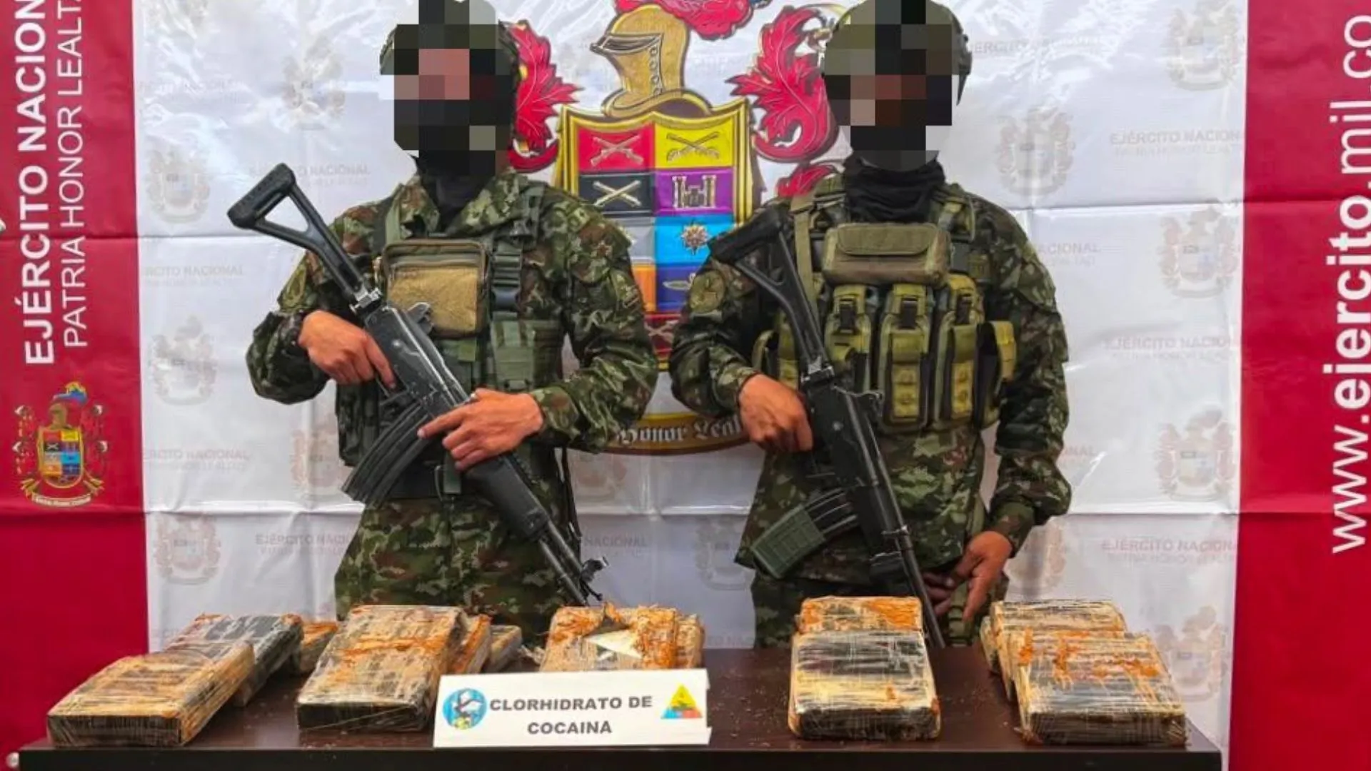 Operación militar en el Oriente antioqueño: Hallan caleta con 15 kilos de cocaína del Clan del Golfo