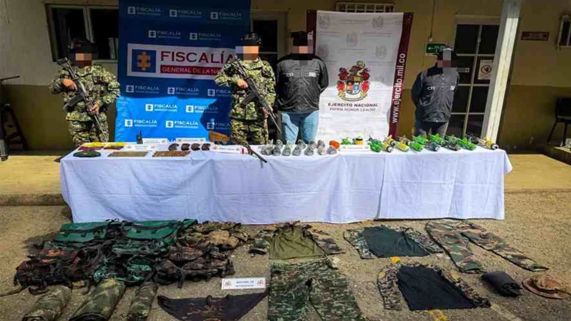 ¡Arsenal de terror en Ituango! Hallan 17 explosivos para drones y 13 minas antipersona