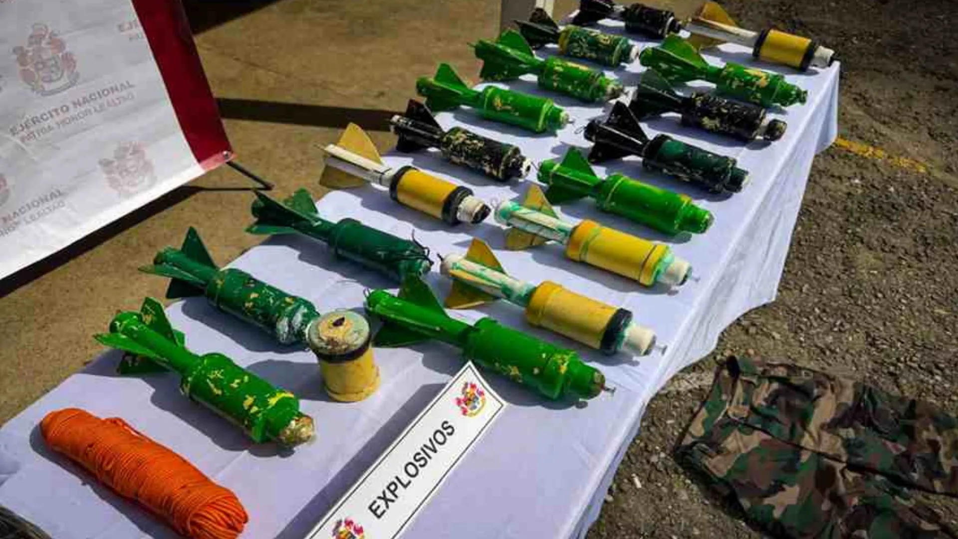 ¡Arsenal de terror en Ituango! Hallan 17 explosivos para drones y 13 minas antipersona 3 ¡Arsenal de terror en Ituango! Hallan 17 explosivos para drones y 13 minas antipersona