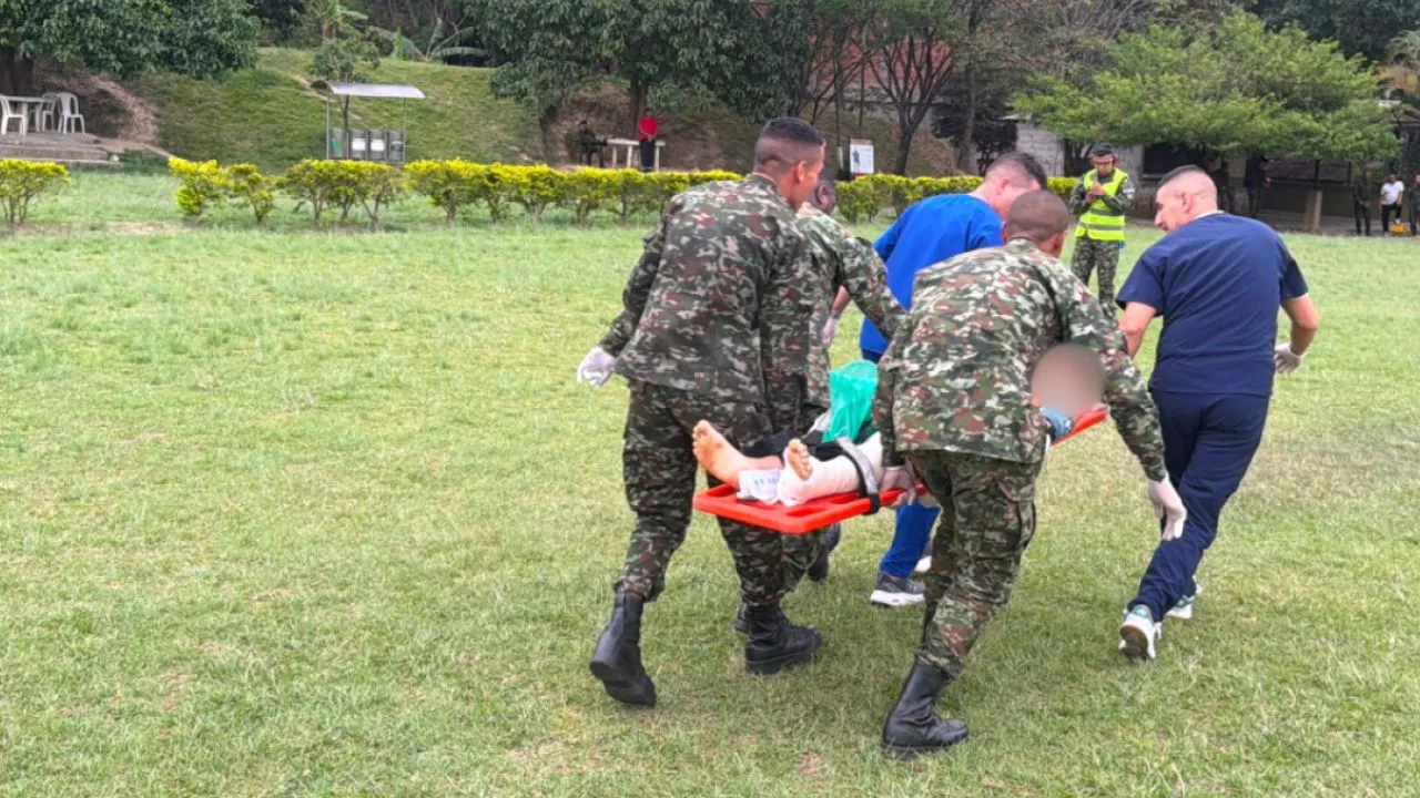 ¡Momentos de angustia en Briceño! Joven de 18 años sufrió trauma con artefacto explosivo 3 Herido en Briceno 2