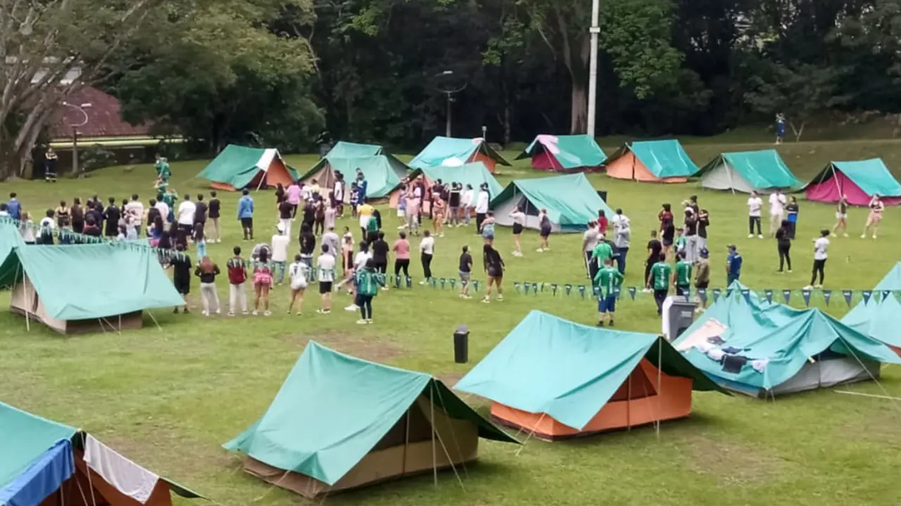 ¡Plan diferente para jóvenes! Medellín abre grupo con campamento, supervivencia y aventuras