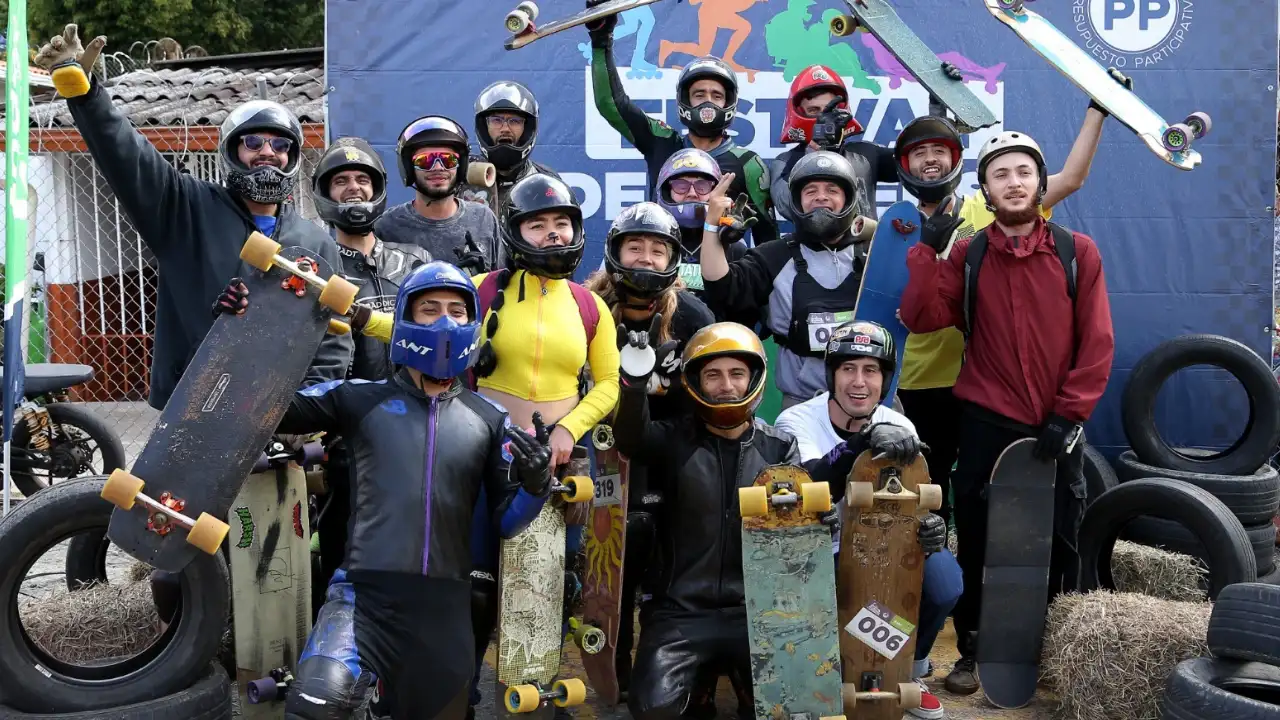 ¡Volvió la emoción a las lomas! Medellín recuperó el Festival de Descenso y Adrenalina 1 ¡Volvió la adrenalina a las lomas! Medellín recuperó el Festival de Descenso y Adrenalina