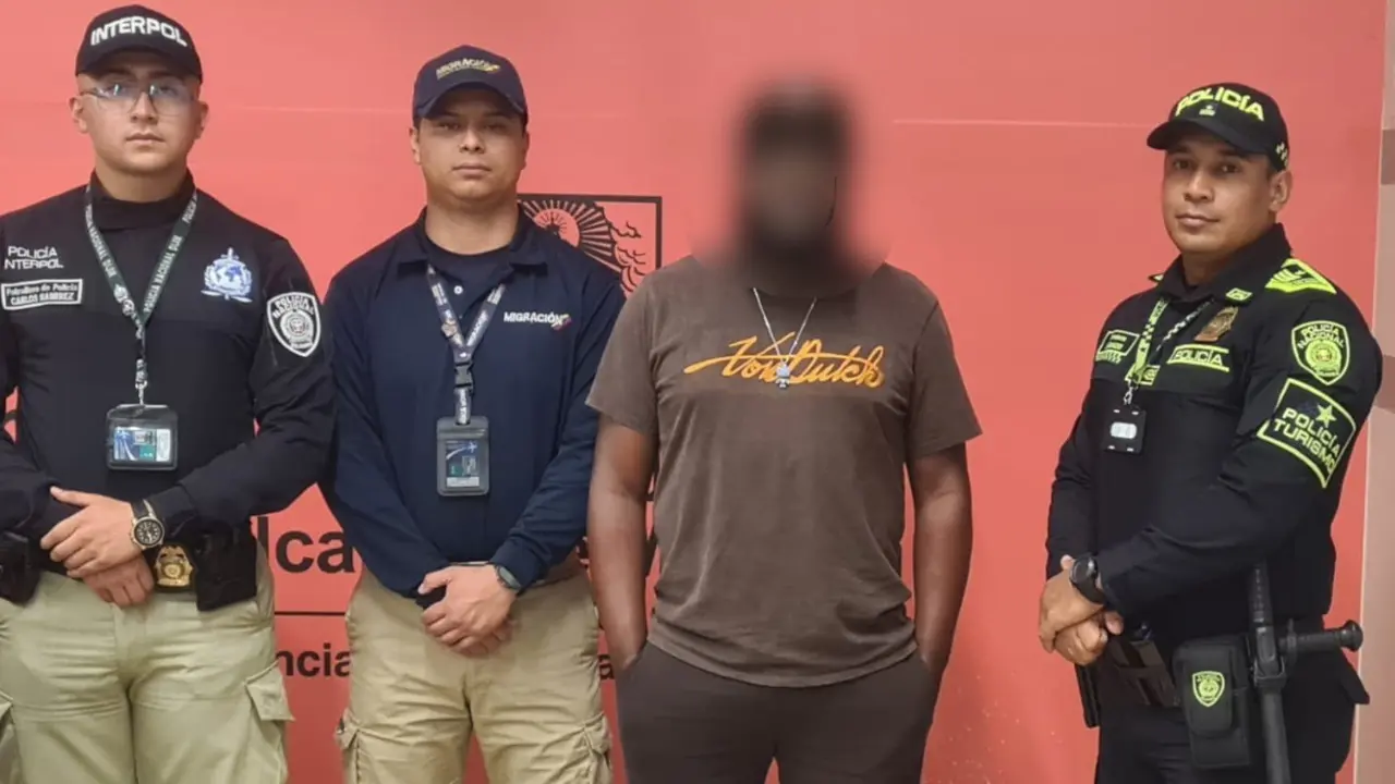 ¡Otro golpe al turismo sexual! Inadmiten a creador de los 'Passport Bros' en el aeropuerto de Rionegro