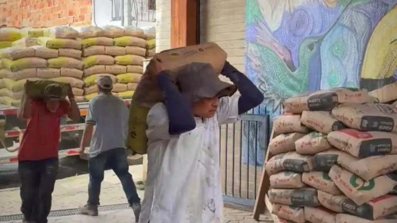 Familias de Andes, Hispania y Ciudad Bolívar reciben materiales para recuperar viviendas tras el sismo