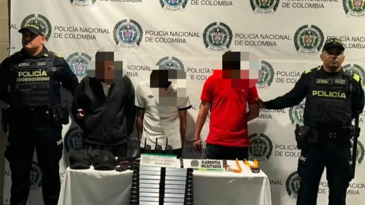 ¡Los pillaron! Tres hombres cayeron tras meterse a una casa en El Poblado 1 ¡Los pillaron! Tres hombres cayeron tras meterse a una casa en El Poblado