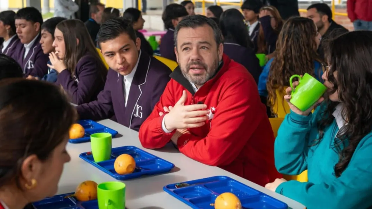 Bogotá rompe récord: más de la mitad de sus bachilleres ya ingresan a la educación superior 2 Bogotá rompe récord: más de la mitad de sus bachilleres ya ingresan a la educación superior