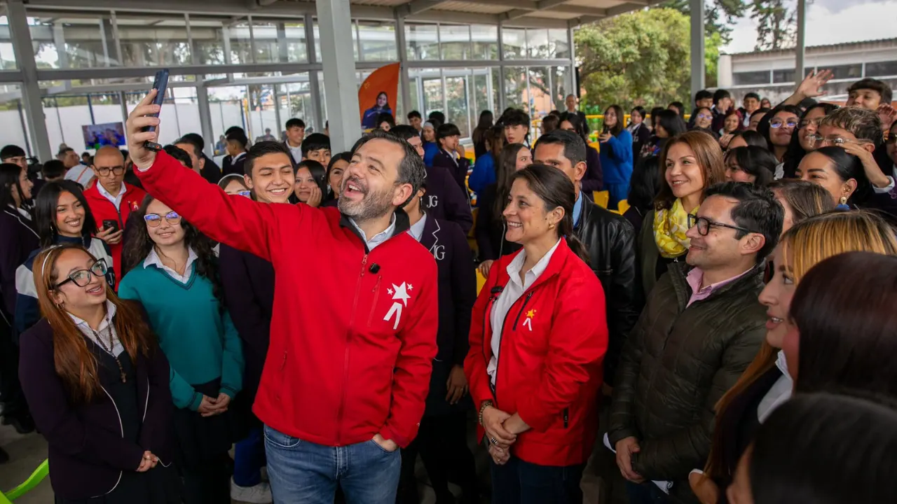 Bogotá rompe récord: más de la mitad de sus bachilleres ya ingresan a la educación superior