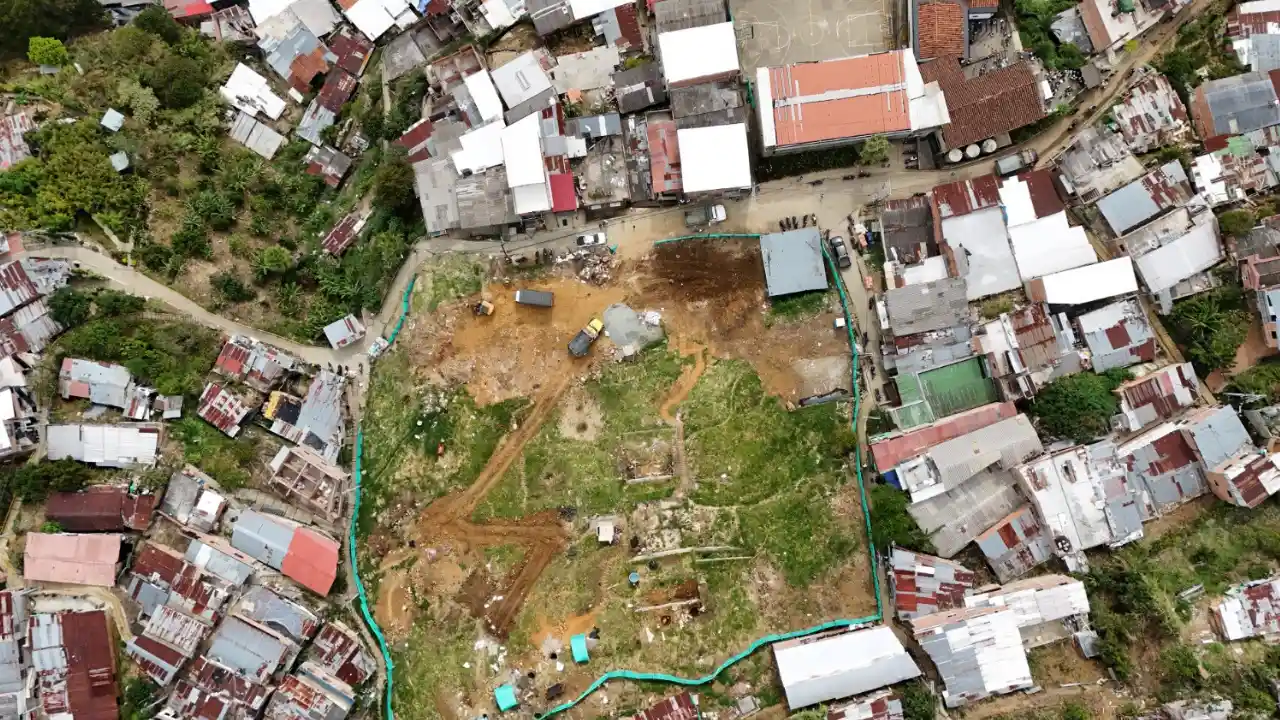 Avanza la construcción del colegio Rodrigo Lara Bonilla en Manrique 3 Avanza la construcción del colegio Rodrigo Lara Bonilla en Manrique