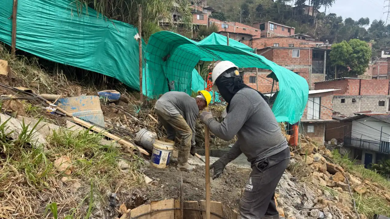 Avanza la construcción del colegio Rodrigo Lara Bonilla en Manrique 2 Avanza la construcción del colegio Rodrigo Lara Bonilla en Manrique