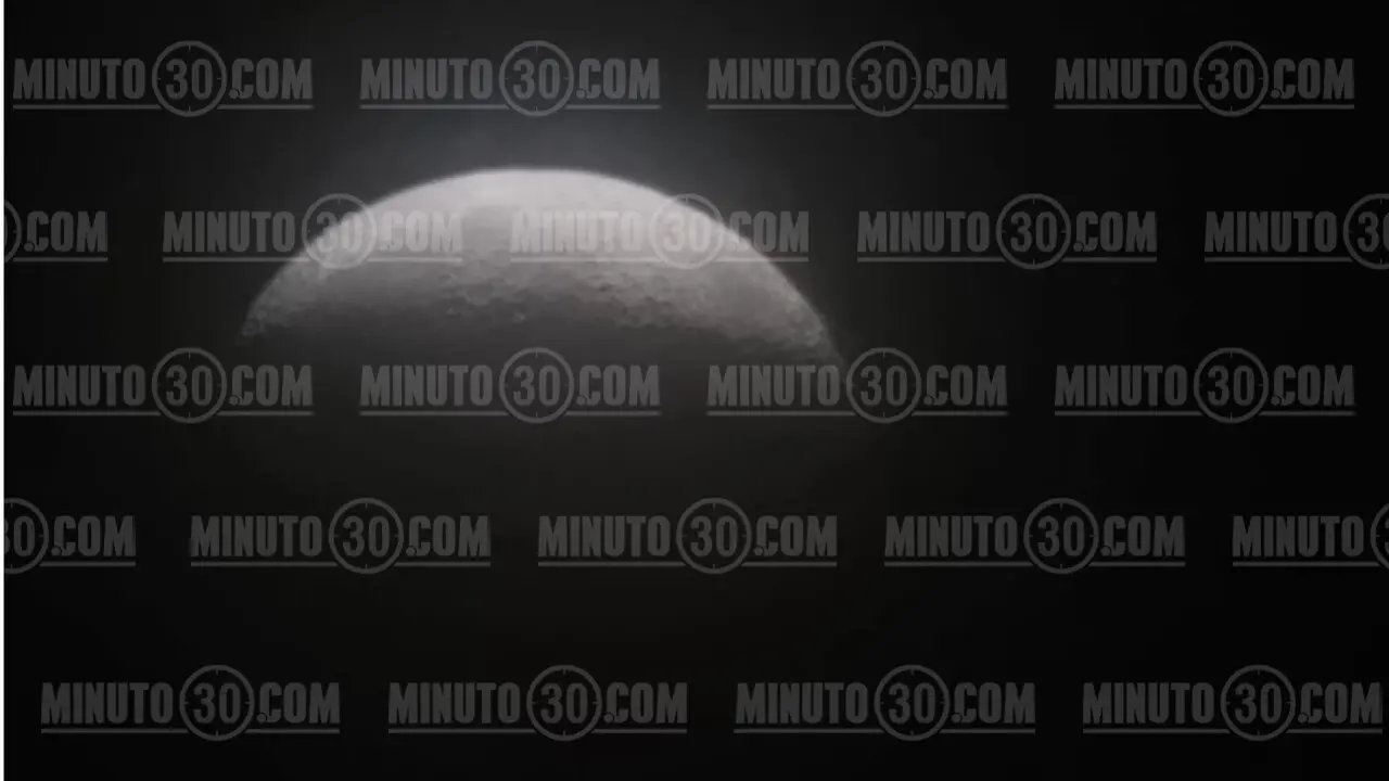 Imagen del eclipse parcial de Luna, captada a las 10:41pm desde Sabaneta