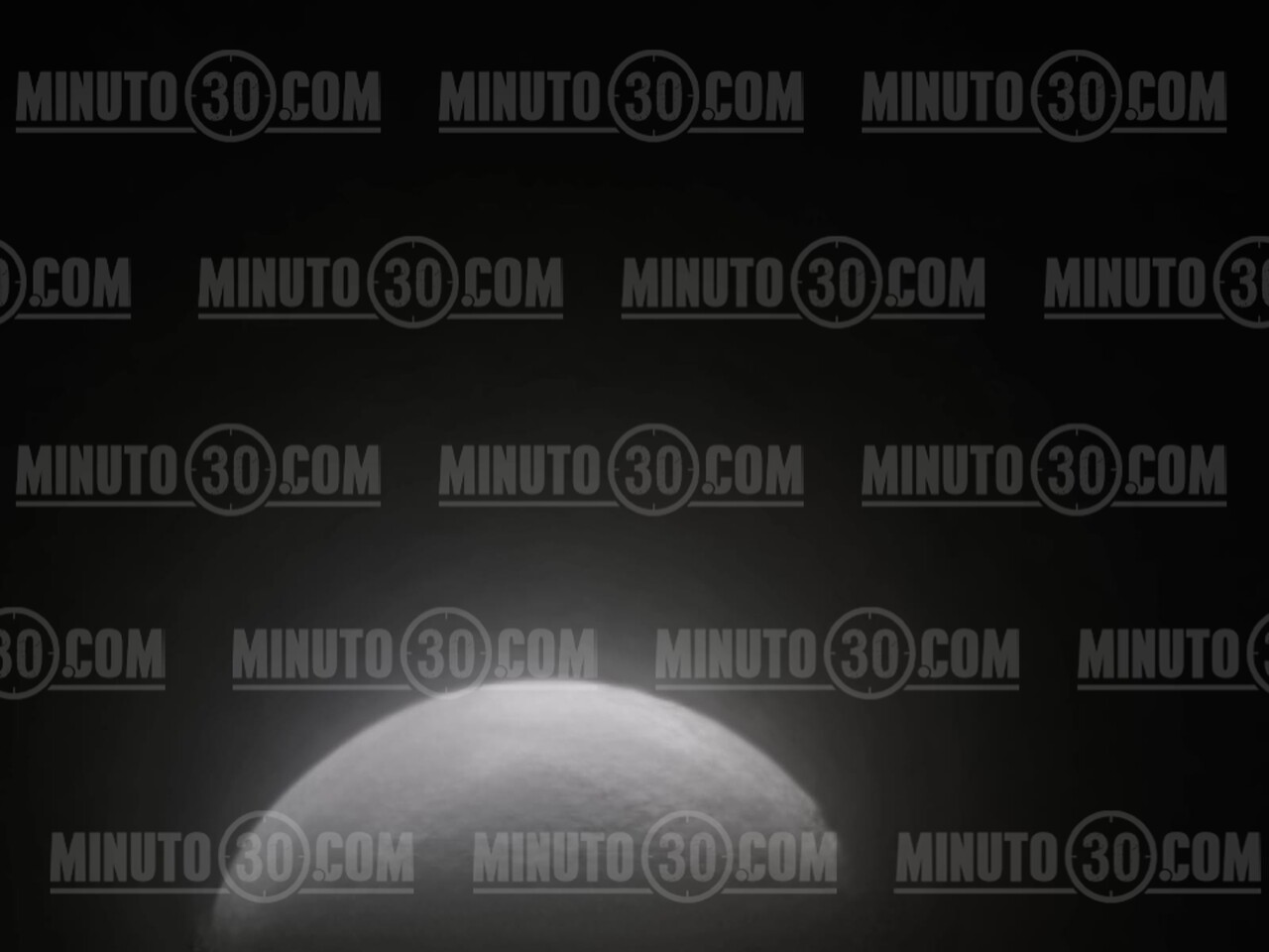 Majestuoso espectáculo: El eclipse parcial de luna «oscureció» el cielo de Medellín en un 90% 9 eclipse8