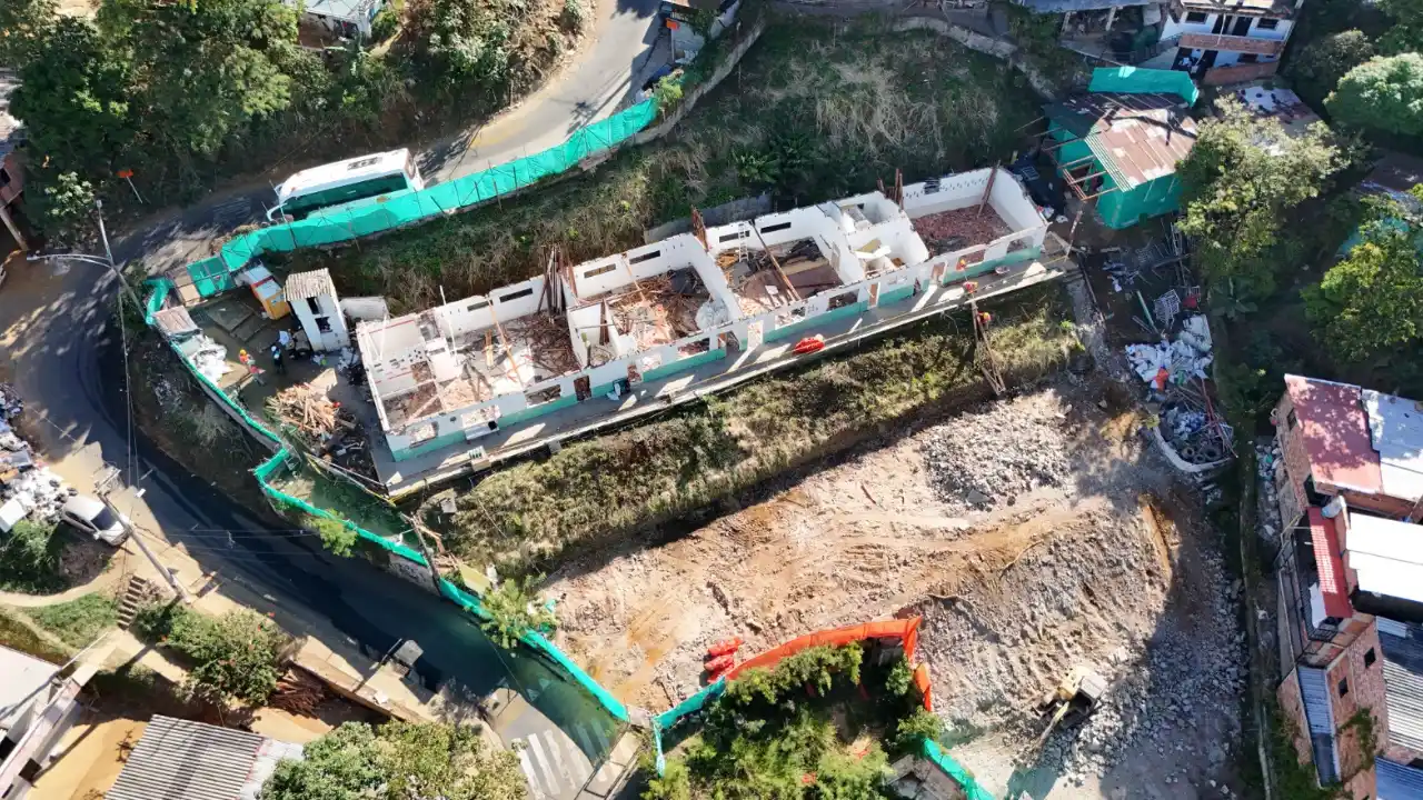 ¡Villa Hermosa cambia! Arrancó la obra de un nuevo megacolegio 1 ¡Villa Hermosa cambia! Arrancó la obra de un nuevo megacolegio