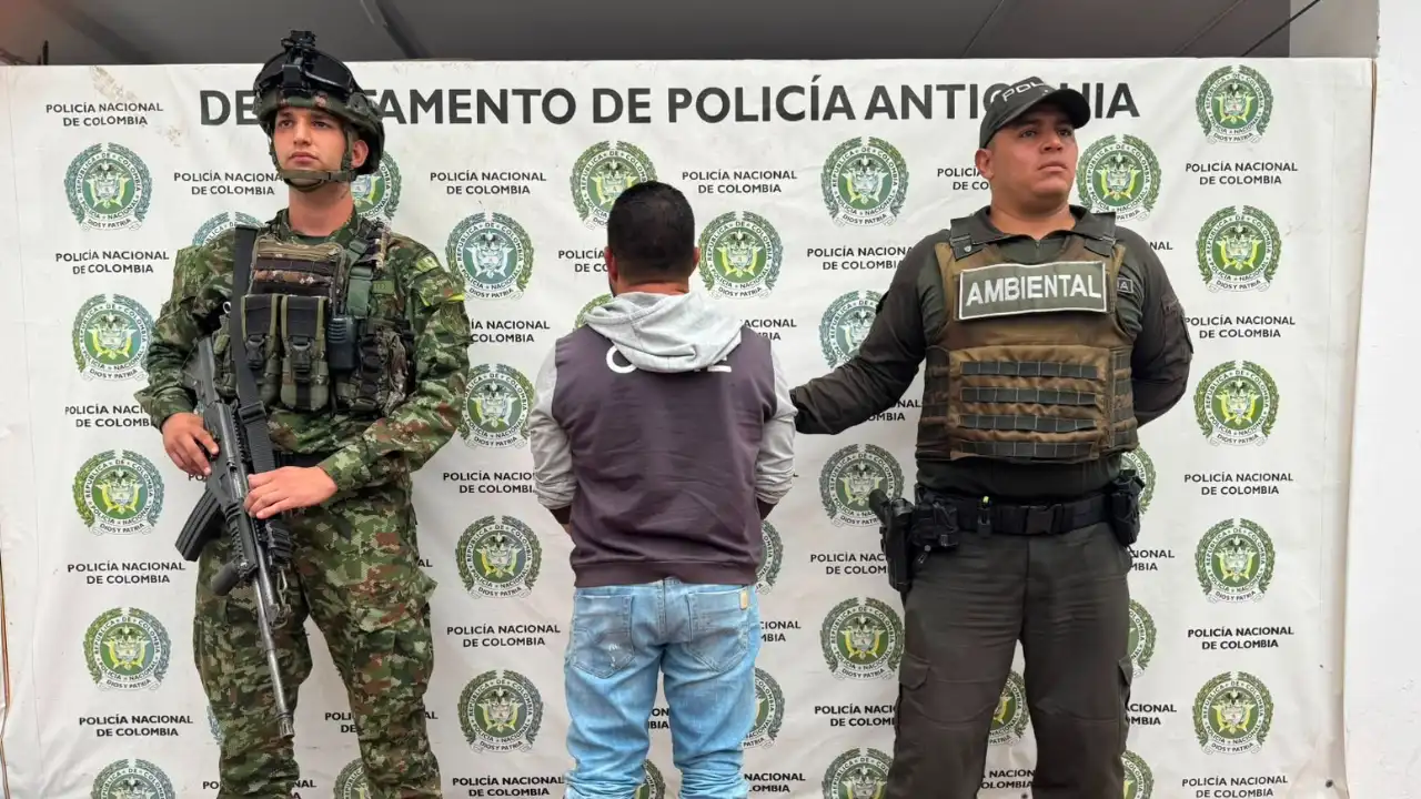 ¡Golpe a la minería ilegal en Antioquia! Intervienen 15 minas y capturan a cuatro personas 2 ¡Golpe a la minería ilegal en Antioquia! Intervienen 15 minas y capturan a cuatro personas