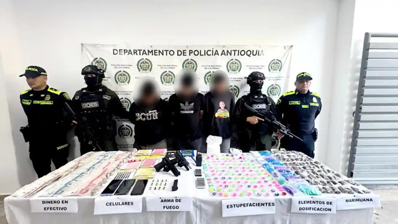 ¡Usaban un taller de motos como fachada! Cayó la red que movía millones con droga y armas en Caracolí 1 ¡Usaban un taller de motos como fachada! Cayó la red que movía millones con droga y armas en Caracolí