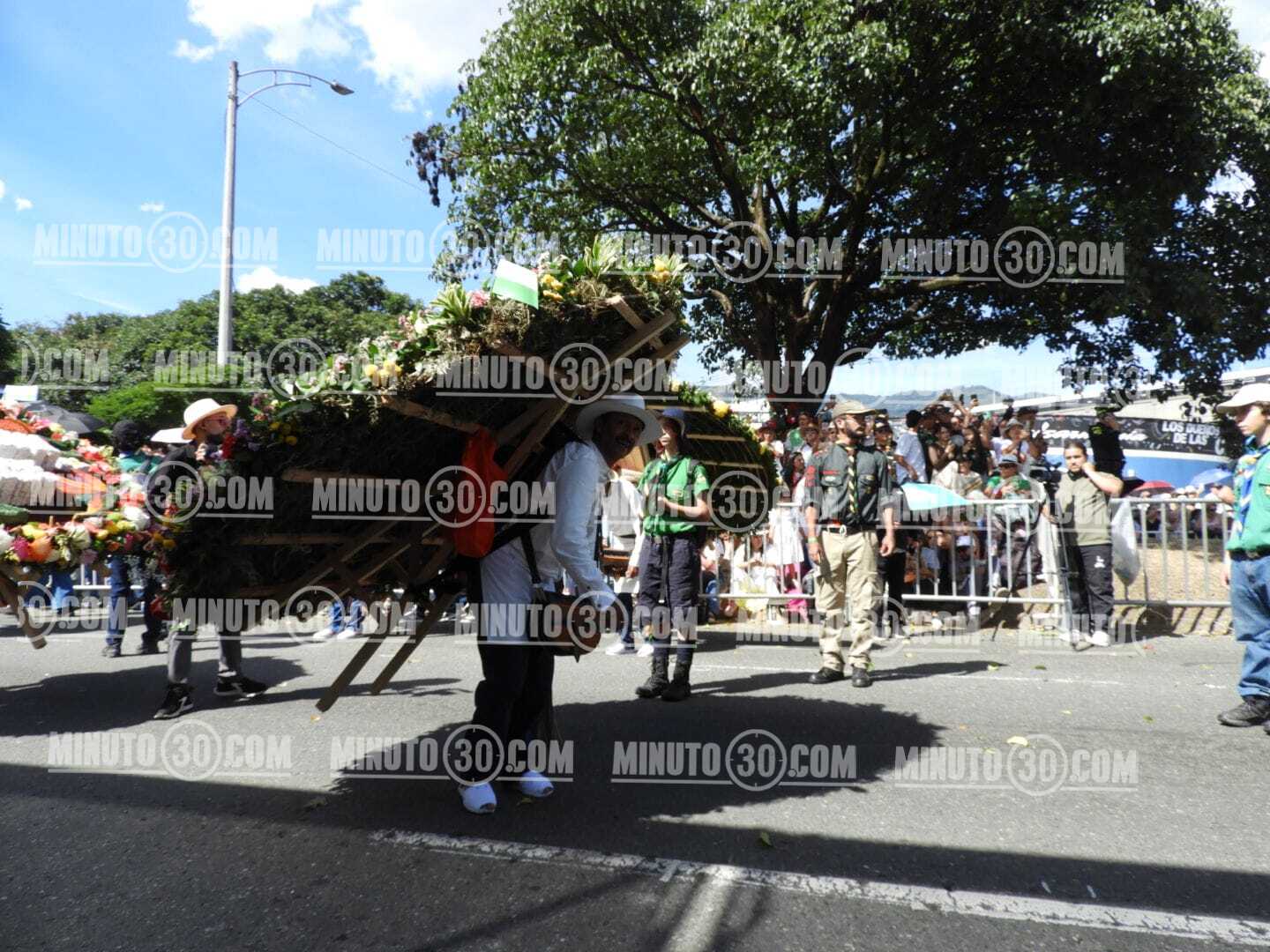 un cierre monumental para la Feria de las Flores 2026 14 silleteros 11