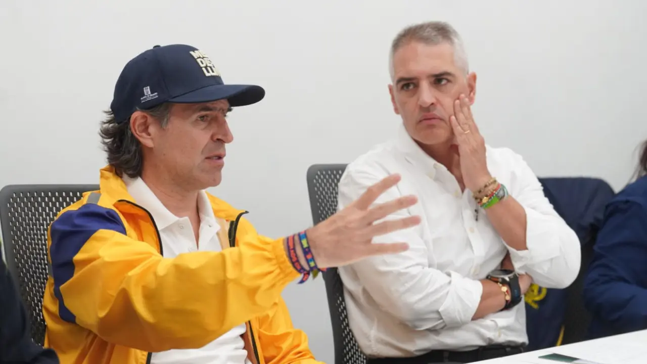 ¡No hay heridos, pero sí mucha solidaridad! Así responde Medellín al sismo 3 ¡No hay heridos, pero sí mucha solidaridad! Así responde Medellín al sismo
