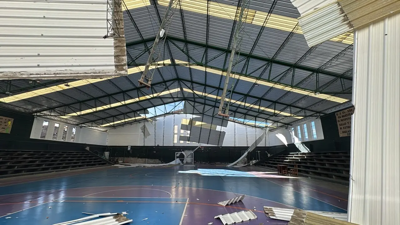 Balance preliminar de afectaciones en Sonsón: dos iglesias afectadas, una casa caída y el techo del coliseo voló 5 sonson coliseo2